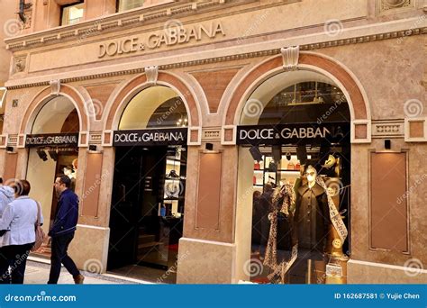 dolce gabbana store in milan|dolce e gabbana legnano.